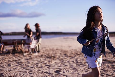 5 FASHION ITEMS TO ABSOLUTELY HAVE IN YOUR CHILDREN’S SUITCASE